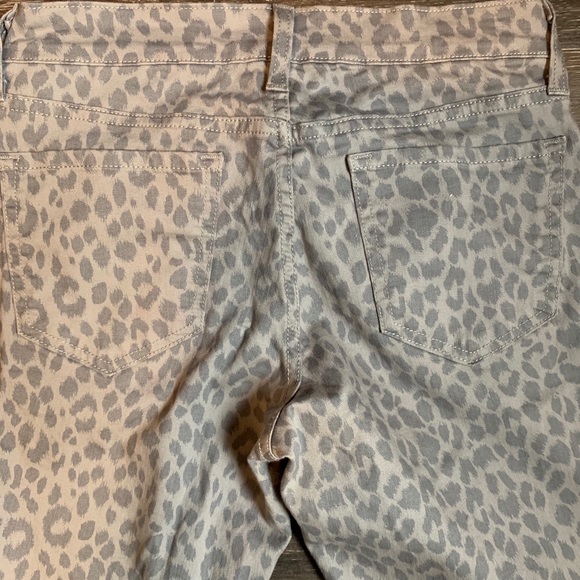 Old Navy Rockstar Gray Leopard Jeans S 8R - Picture 5 of 5